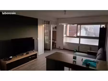 contrat bail meublé appartement f2 moderne et lumineux avec loggia  quartier polygone comé