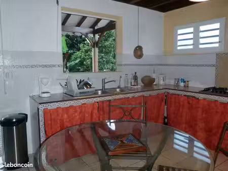 location villa – sainte-rose (sofaïa) – disponible 14 octobre