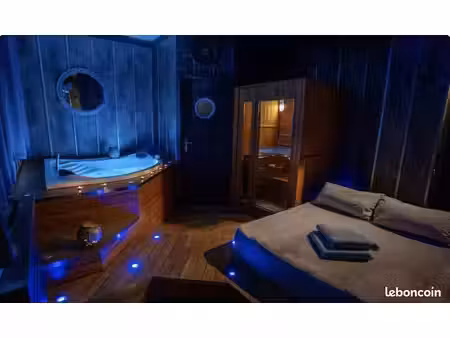 appartement 30 m² avec sauna et baignoire balnéo – croix-rousse lyon 4