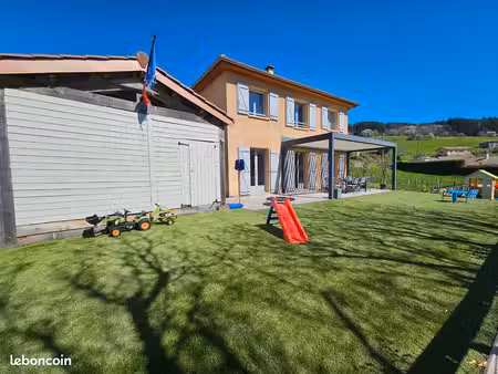 maison familiale récente de 145 m² – 5 chambres – 2 suites parentales – terrain de 1 010 m