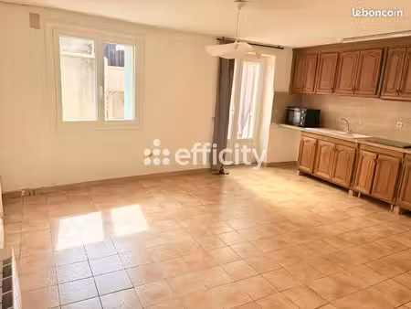 maison de village 3 pièces 50 m²