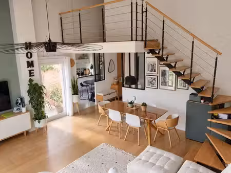 duplex 105m2 climatisé - 2 terrasses - 2pl pkg + 1 gge