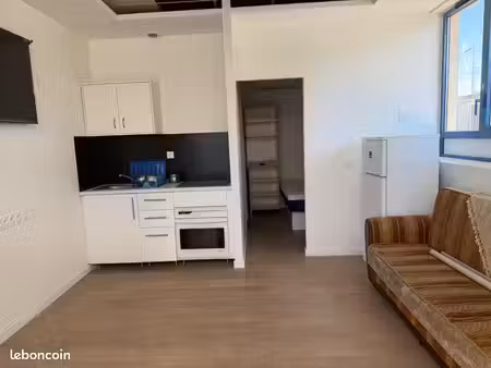 t2 meublé 35–40 m² – rez-de-jardin + parking – 750 cc