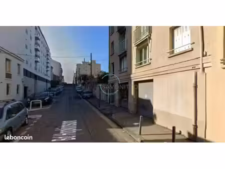 parking/box 13 m² marseille