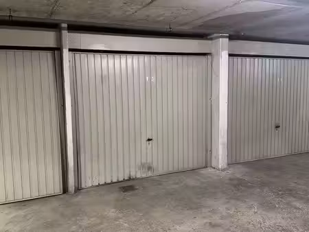 location garage au cœur de saint-barnabé