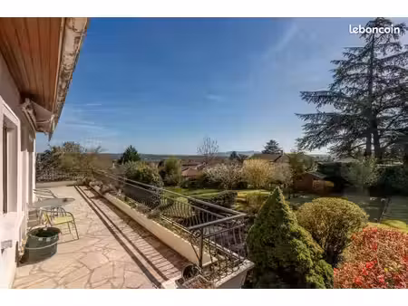 maison 4 pièces 120 m²