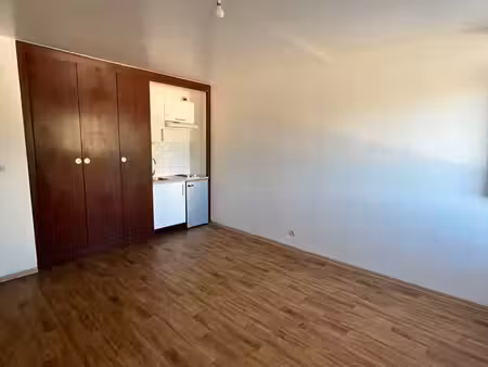 studio de 25 10m2 - boulevard mireille lauze