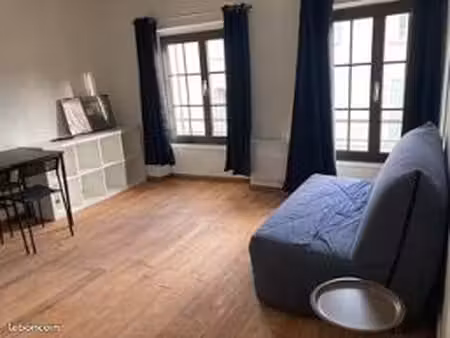 location studio meublé 24m2 pelissanne