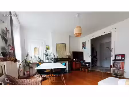 bel appartement de caractère 108 m² – 3 chambres – vesoul centre ville