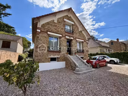 maison meulière + sous-sol total sur parcelle de 1042m2