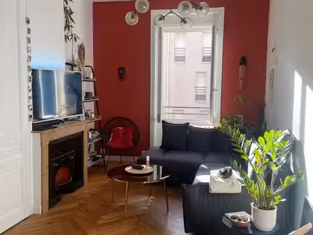 villeurbanne gratte-ciel - t3 de 56 m² - 1 cave – petite copropriété
