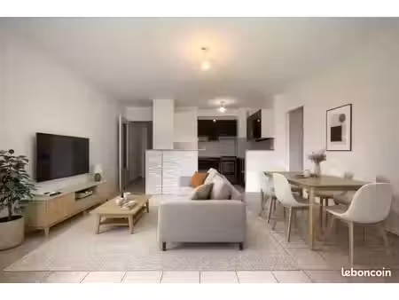 lyon 3 – t2 avec balcon et garage fermé