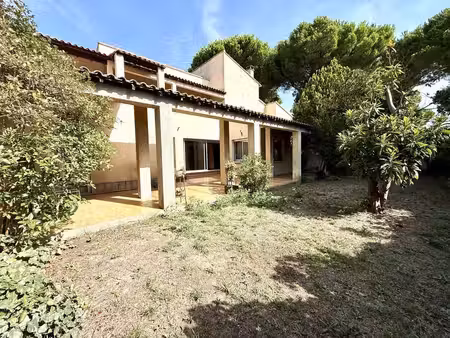 maison 6 pièces 176m2 sur une parcelle de 438m2