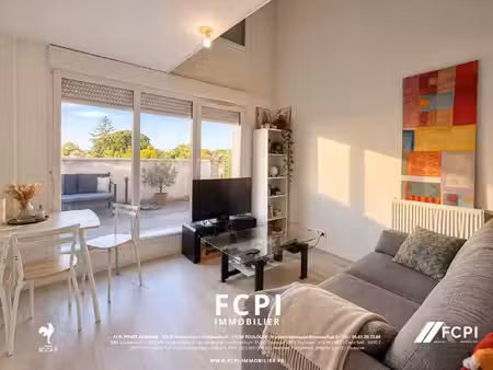 appartement duplex trois pièces 53 m2 - eysines