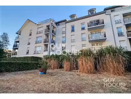 appartement 2 pièces calme à louer à guyancourt  quartier la mare jarry