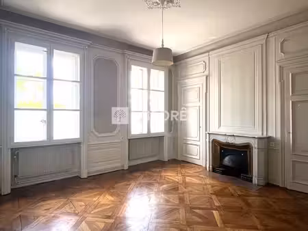 t3 pièces non meublé - 34 quai docteur gailleton
