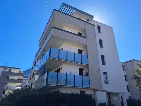 st pierre en faucigny  appartement t2 récent