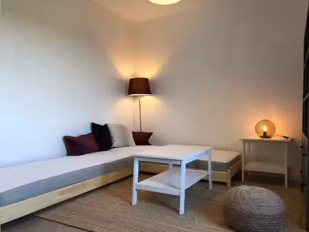 studio meublé en plein centre-bourg de rougé