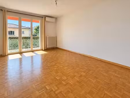 appartement t3 avec place de parking et cellier