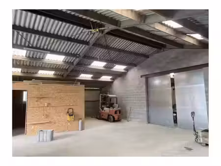 surface industrielle à louer à mahène 7 foy-notre-dame (vwd18848)