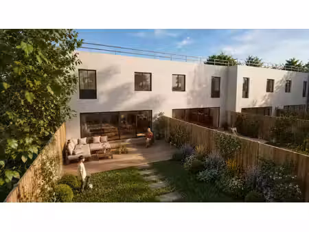 maison d 'architecte - proche de montmorency et du golf de bouffemont .