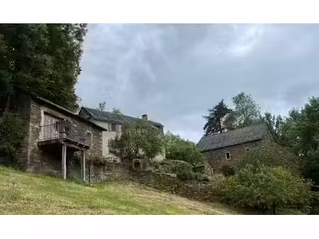 maison de caractère et gîte sur 12 5 ha