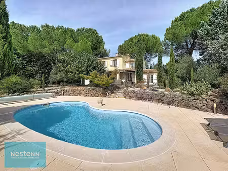 maison de 157 m² à saint maximin la sainte baume  4 chambres  piscine et terrasse sur 1816