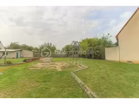 terrain de 554 m² à cerny