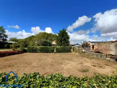 sainte hermine  terrain à bâtir