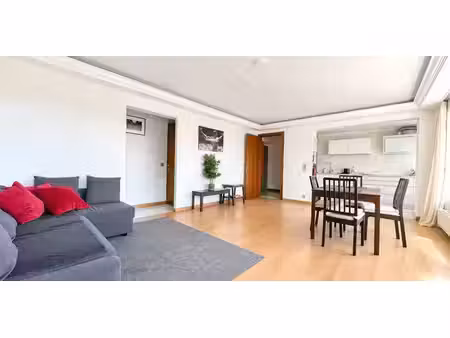 appartement à louer à watermael-boitsfort pour € 1.450 avec 2 chambres à coucher