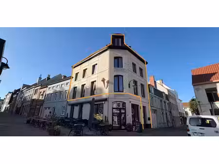 triplex à louer à renaix pour € 950 avec 3 chambres à coucher