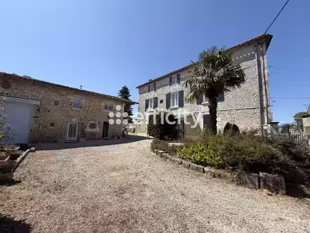 maison 13 pièces - 325 m²