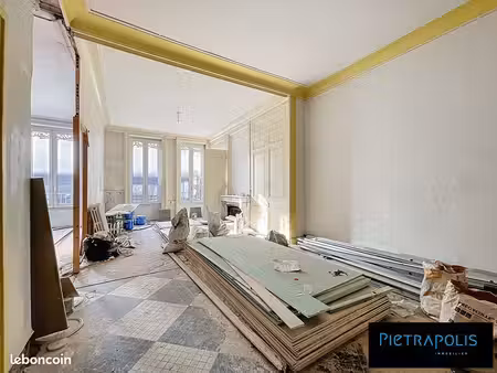 appartement 3 pièces 82 m²