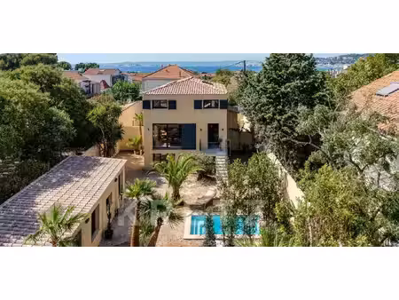 maison avec piscine en bord de mer marseille 8ᵉ (13)