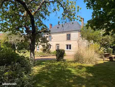 maison 8 pièces 176 m²
