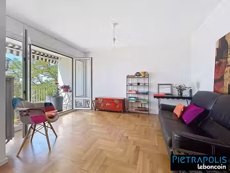 appartement 6 pièces 112 m²