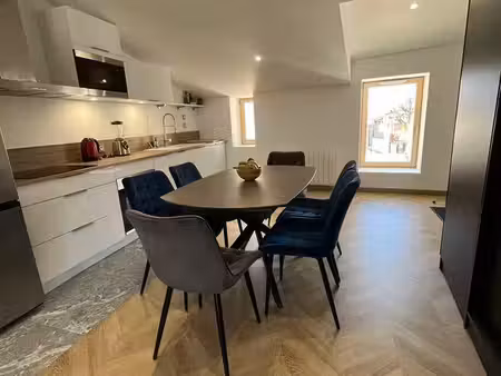 appartement t4 d'exception de 75 84 m² carrez (84 36 m² au sol) — rénovation intégrale & v