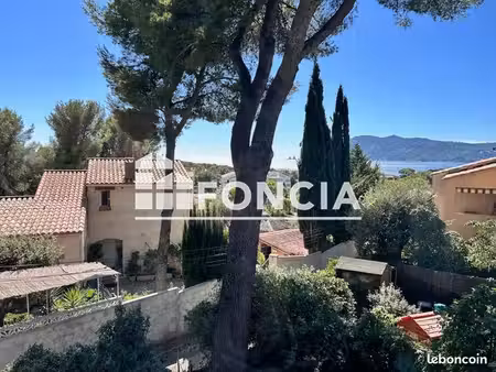 appartement meublé 3 pièces 42.65m² à louer 950 - saint-mandrier-sur-mer 83430