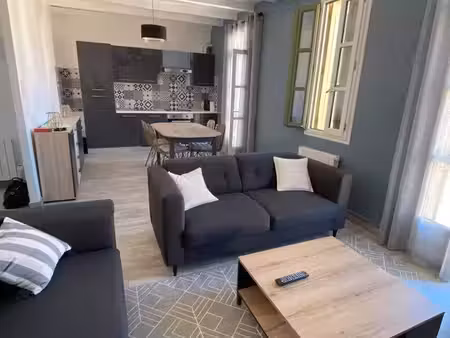 appartement t3 meublé à côté du palais des congrès