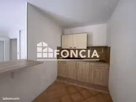 appartement 36.01m² à louer 645 - aix en provence 13100