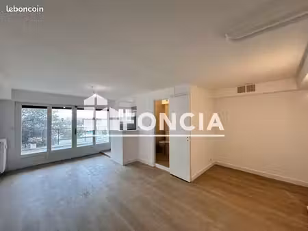 appartement 33.61m² à louer 602.06 - antibes 06600