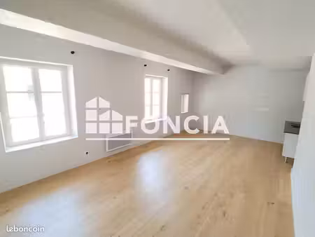 appartement 2 pièces 49.34m² à louer 663.81 - hyeres 83400