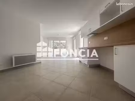 appartement 4 pièces 91.6m² à louer 1297.36 - istres 13800