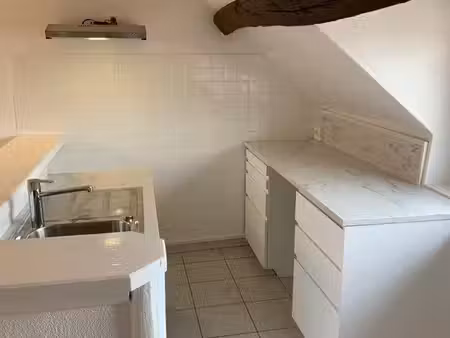 appartement 2 chambres (f3) spacieux proche centre ville malesherbes 46 94 m2 carrez