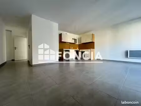 appartement 4 pièces 81.81m² à louer 1065.02 - port saint louis du rhone 13230