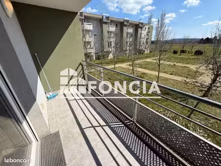 appartement 3 pièces 62.74m² à louer 720 - tarascon 13150