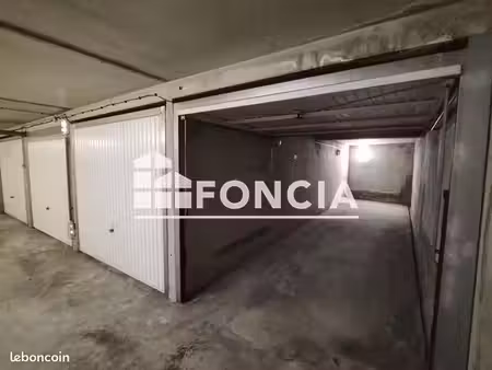 stationnement à louer 160 - la londe les maures 83250
