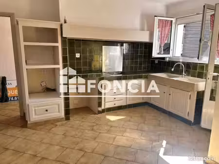 maison 3 pièces 133.65m² à louer 1800 - saint cyr sur mer 83270