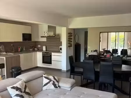 f3 64 m2 avec rdj 80 m2 env