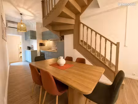 châteauneuf-du-rhône – t3 duplex meublé et climatisé 57 m² – terrasse – toutes charges com